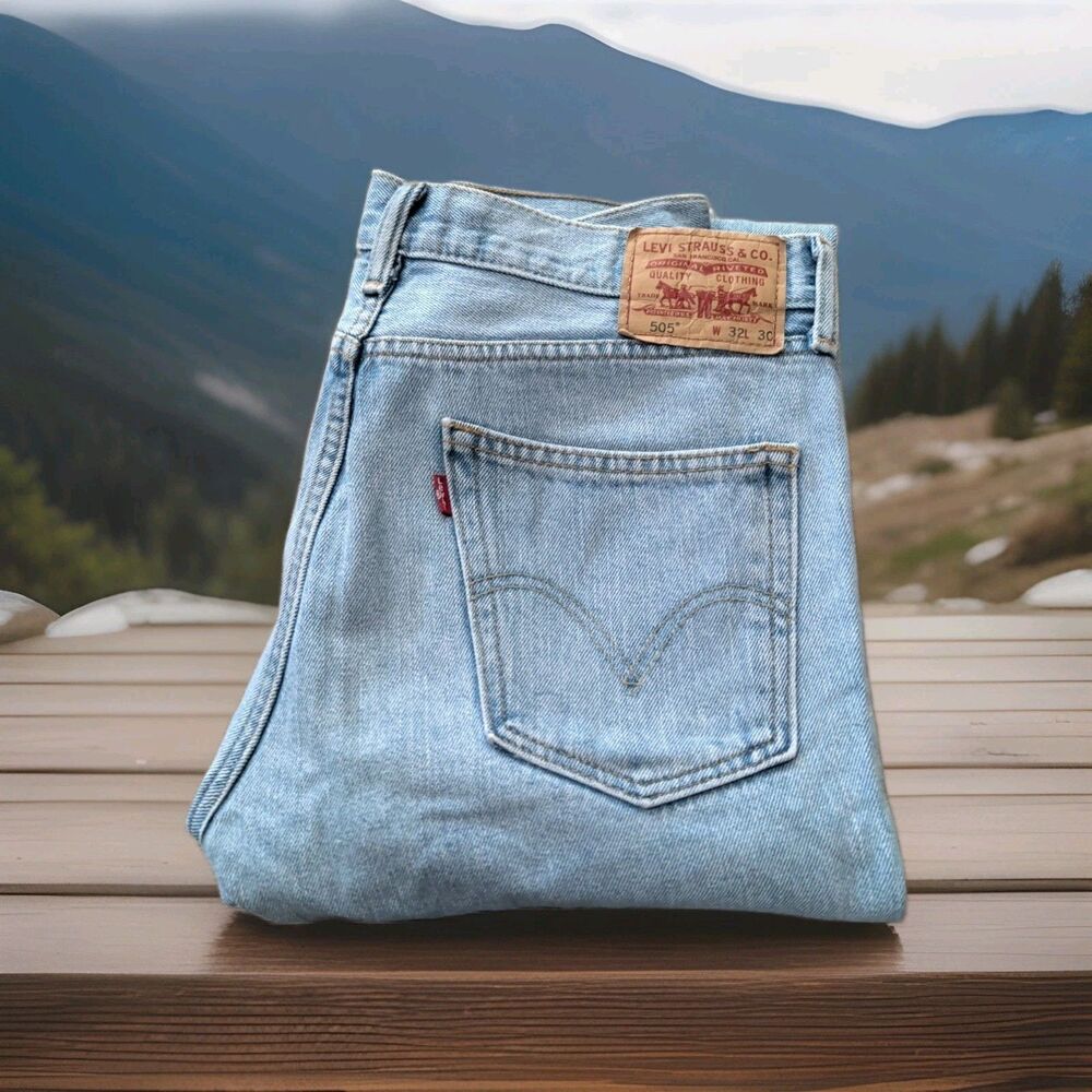 LEVI'S 505 MENS  38X30 DENIM BLUE JEANS REGULAR FIT STRAIGHT LIGHT WASH EUC